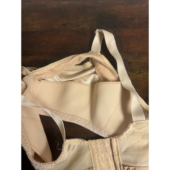 Vintage Le’ Unique 34GG Full Support Bra | Satin Beige Bullet Bra Style - Picture 7 of 7